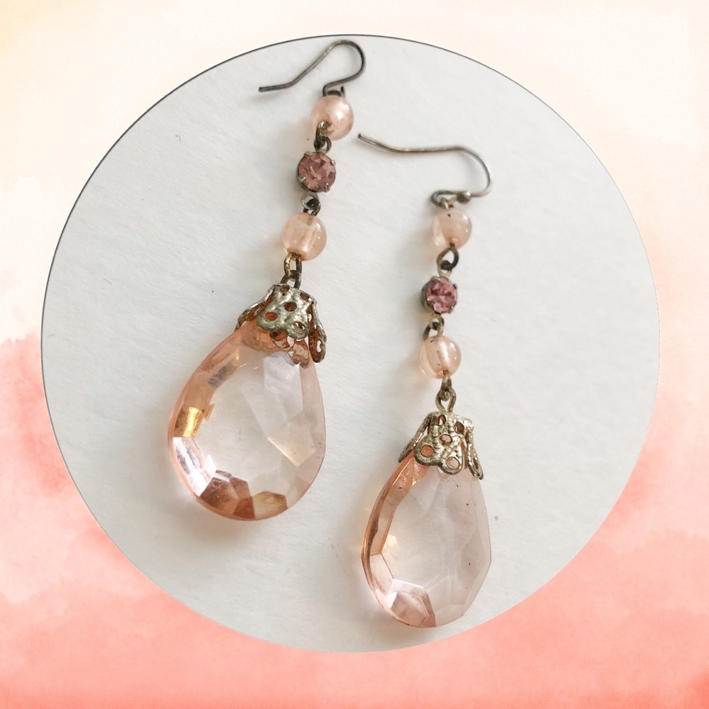 ⭐️Pink EARRINGS with tiny pink rhinestones⭐️
